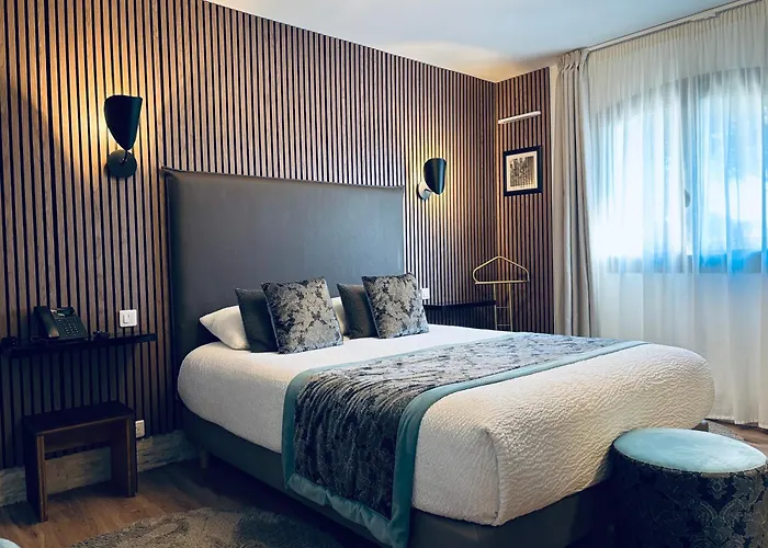 Le Confidentiel Hôtel